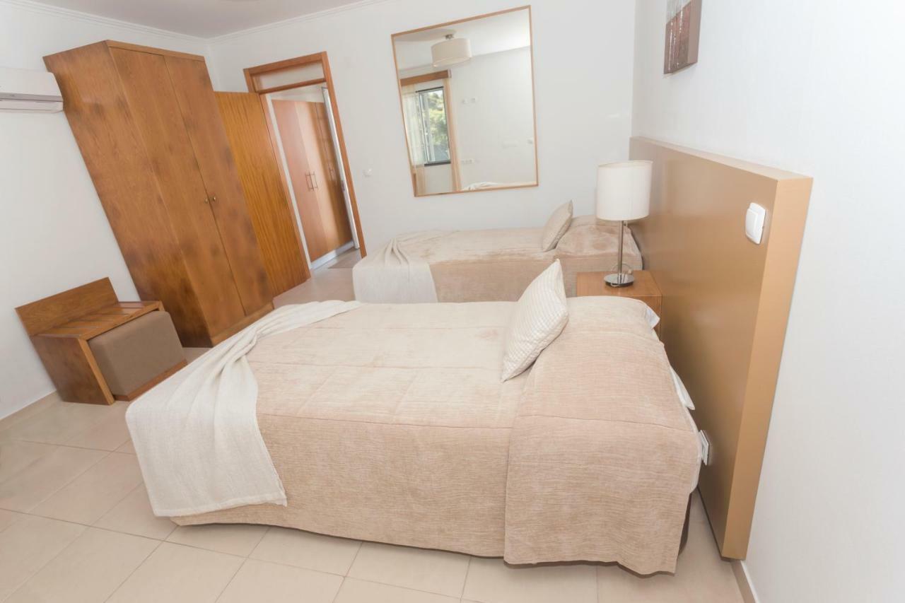 Apartamentos Oliveira Madalena  Exterior photo
