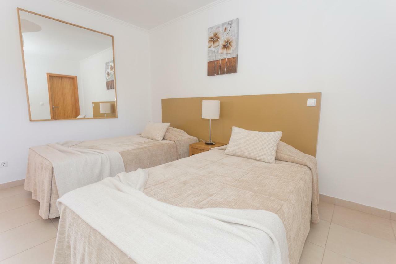 Apartamentos Oliveira Madalena  Exterior photo